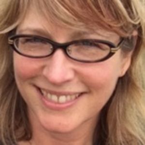 Meet your Posher, Hilary